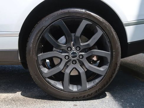 Used 2015 Land Rover Range Rover Supercharged AWD/4WD image 56