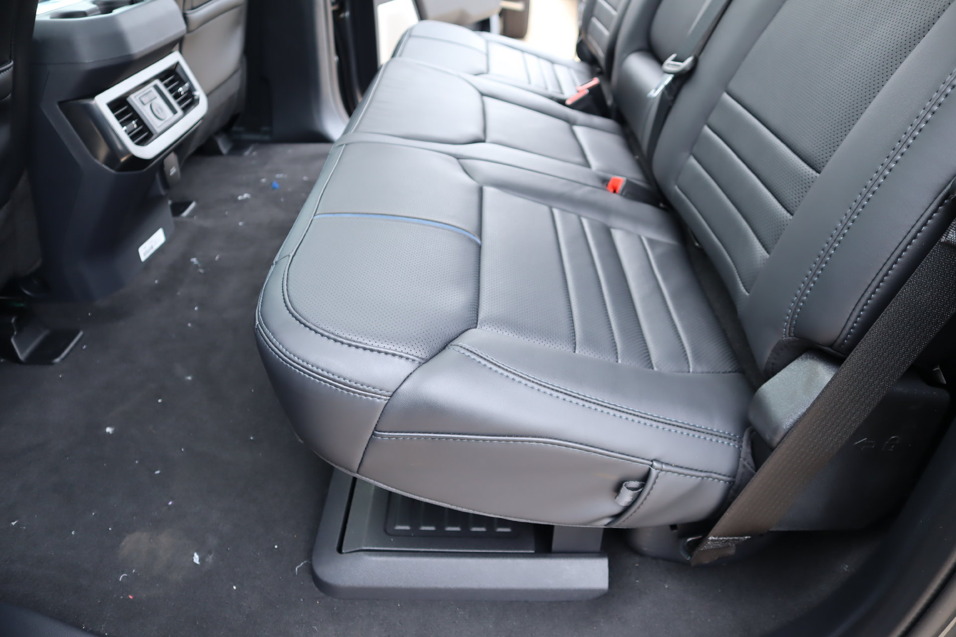 New 2026 Ford F250 Platinum AWD/4WD image 15