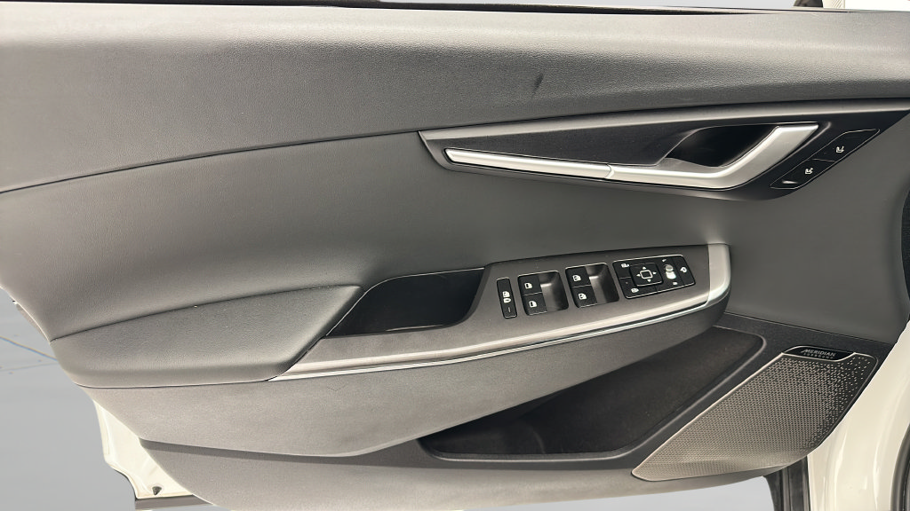 Used 2024 Kia EV6 Wind w/ Wind Technology Package AWD/4WD image 12