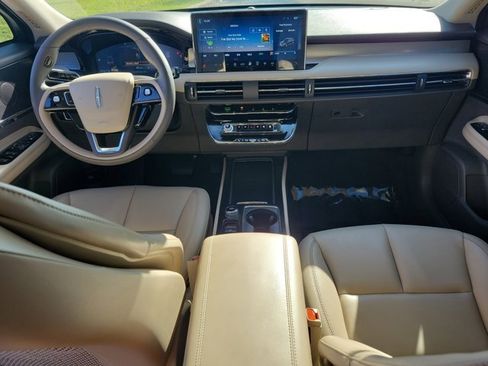 Certified 2023 Lincoln Corsair FWD image 18