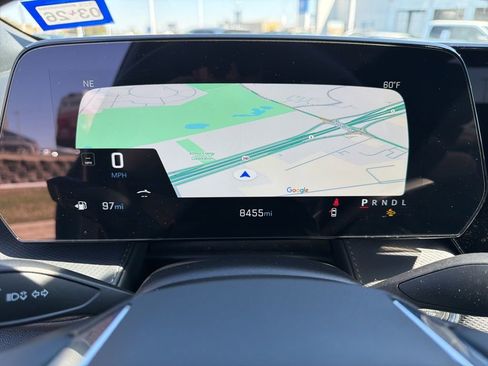 Used 2025 Chevrolet Equinox LT w/ Convenience Package II image 14