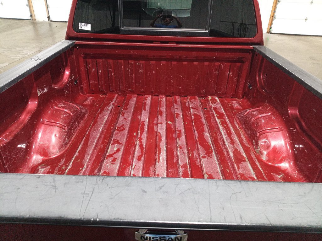 Used 2013 Nissan Titan SV w/ SV Value Truck Pkg AWD/4WD image 9