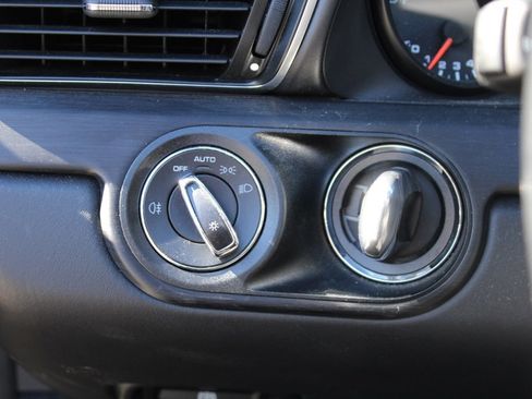 Used 2019 Porsche 911 Targa 4 GTS image 21