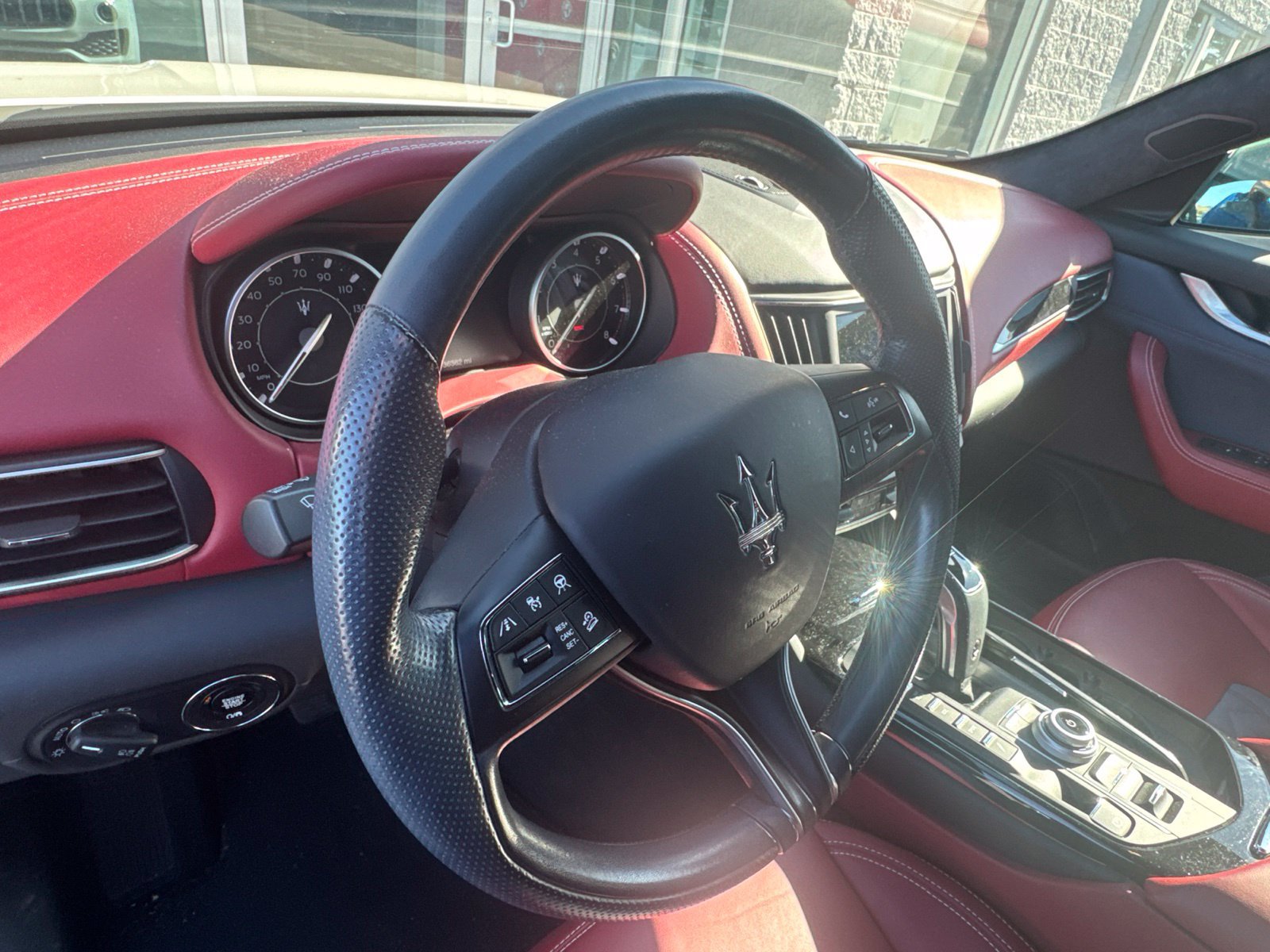 Used 2023 Maserati Levante GT AWD/4WD image 15