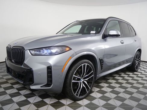 Certified 2024 BMW X5 xDrive40i w/ M Sport Package AWD/4WD image 7