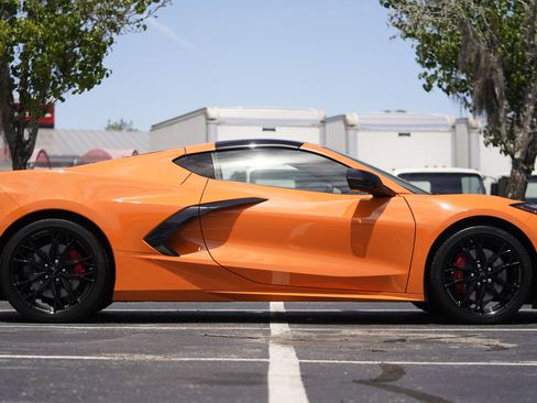 Used 2024 Chevrolet Corvette Stingray Premium Cpe w/ Z51 Performance Package RWD image 43
