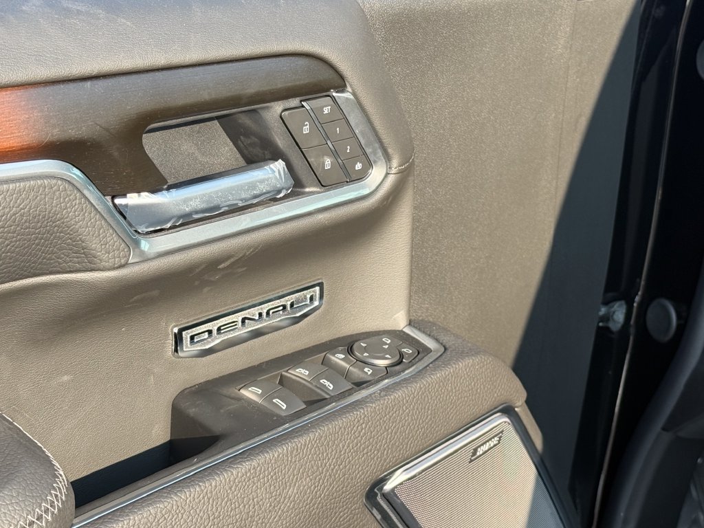 New 2026 GMC Sierra 1500 Denali w/ Technology Package AWD/4WD image 23