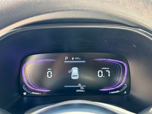 Used 2025 Kia Soul LX w/ LX Technology Package FWD image 35