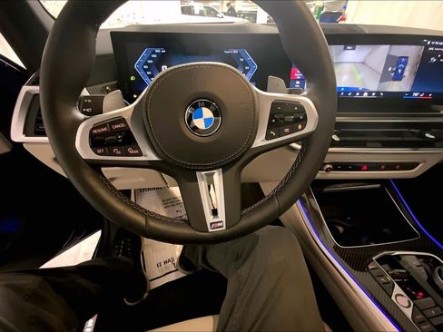 Certified 2026 BMW X5 M60i AWD/4WD image 5
