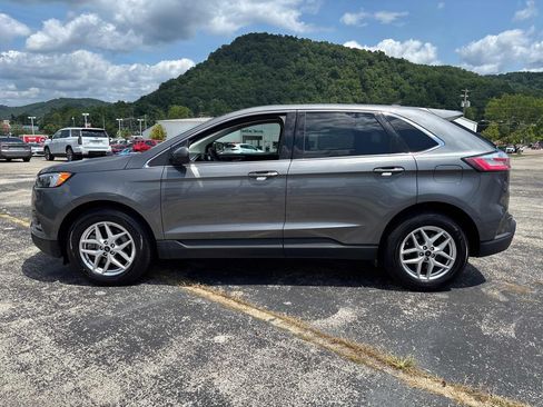 Used 2024 Ford Edge SEL AWD/4WD image 2