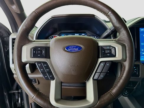 Used 2022 Ford F250 King Ranch AWD/4WD image 15
