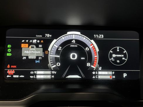 Used 2025 Toyota Tundra Limited image 21