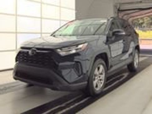 Used 2023 Toyota RAV4 XLE w/ Convenience Package FWD image 1