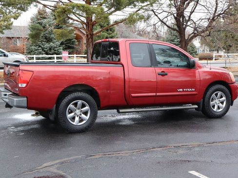 Used 2013 Nissan Titan SV w/ SV Value Truck Pkg image 4