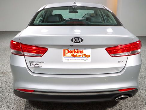 Used 2018 Kia Optima EX image 8