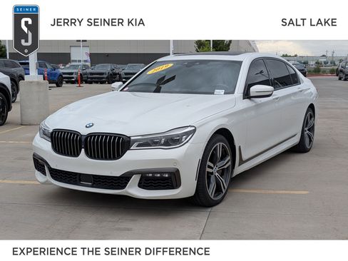 Used 2019 BMW 750i xDrive w/ Executive Package AWD/4WD image 1