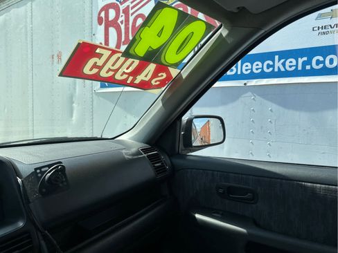 Used 2004 Honda CR-V LX image 32