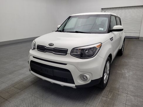 Used 2018 Kia Soul + image 15