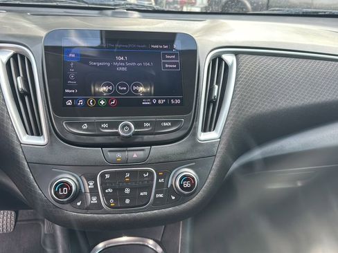 Used 2022 Chevrolet Malibu LT image 15