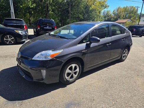 Used 2012 Toyota Prius Three FWD image 30