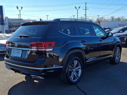 Used 2019 Volkswagen Atlas SE w/ Panoramic Sunroof Package image 4