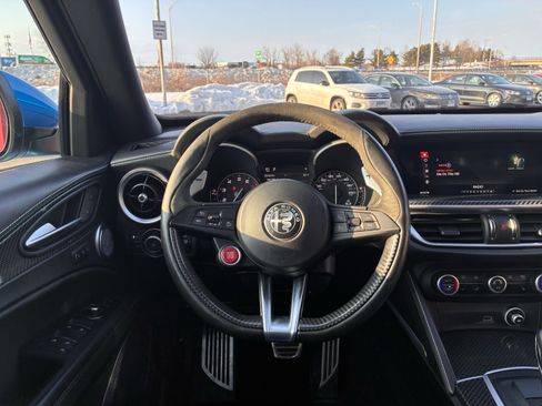 Used 2019 Alfa Romeo Stelvio Quadrifoglio w/ Convenience Package image 16