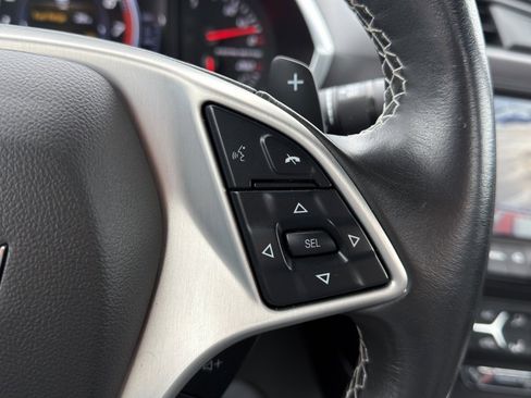 Used 2019 Chevrolet Corvette Stingray Convertible w/ Battery Protection Package image 39