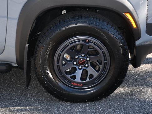 Used 2025 Nissan Frontier Pro-X w/ Pro Convenience Package image 21