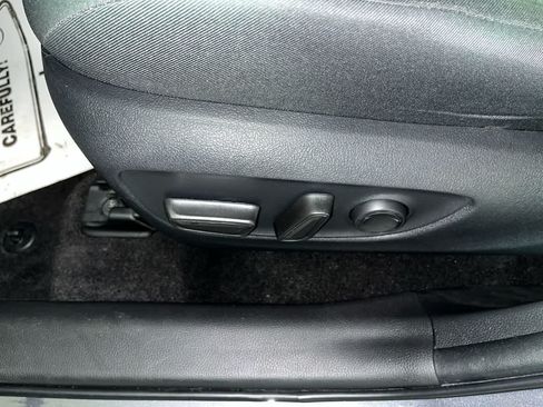 Used 2023 Toyota RAV4 XLE AWD/4WD image 14