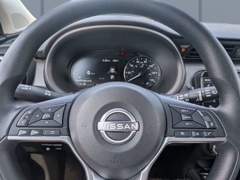 Used 2024 Nissan Kicks SV FWD image 33