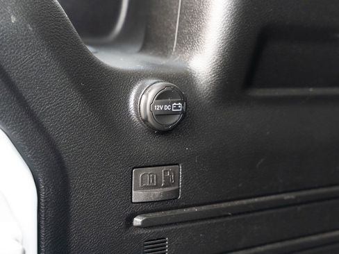 Used 2022 Jeep Wrangler Unlimited Rubicon 4xe AWD/4WD image 15
