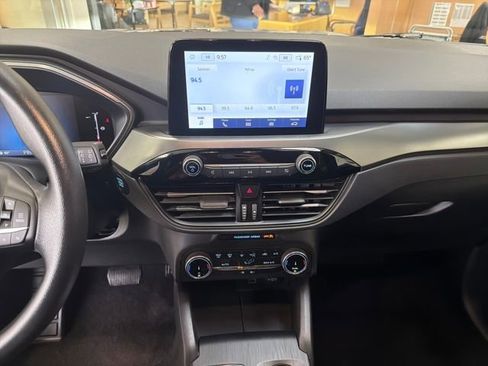 Used 2025 Ford Escape Active image 19