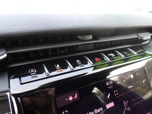 Used 2023 Jeep Grand Cherokee L Laredo image 11