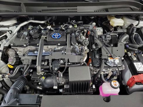 Used 2024 Toyota Corolla SE w/ SE Package image 13