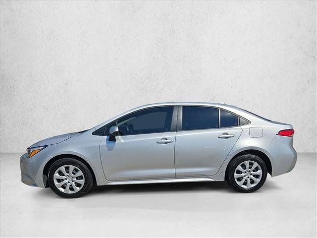 Used 2025 Toyota Corolla LE FWD image 8