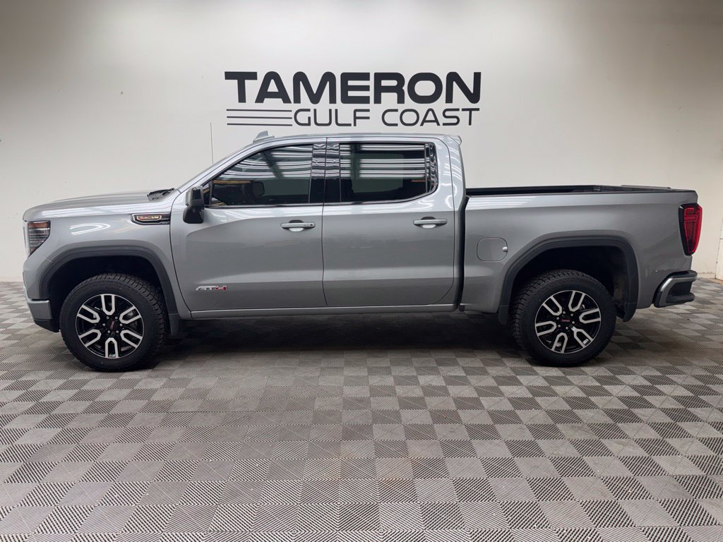 Used 2025 GMC Sierra 1500 AT4 w/ AT4 Premium Package AWD/4WD image 6