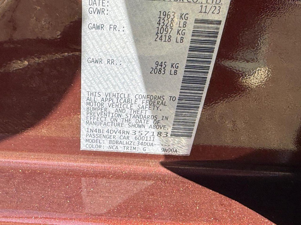 Used 2024 Nissan Altima 2.5 SV FWD image 21