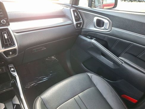 Used 2021 Kia Sorento SX image 17