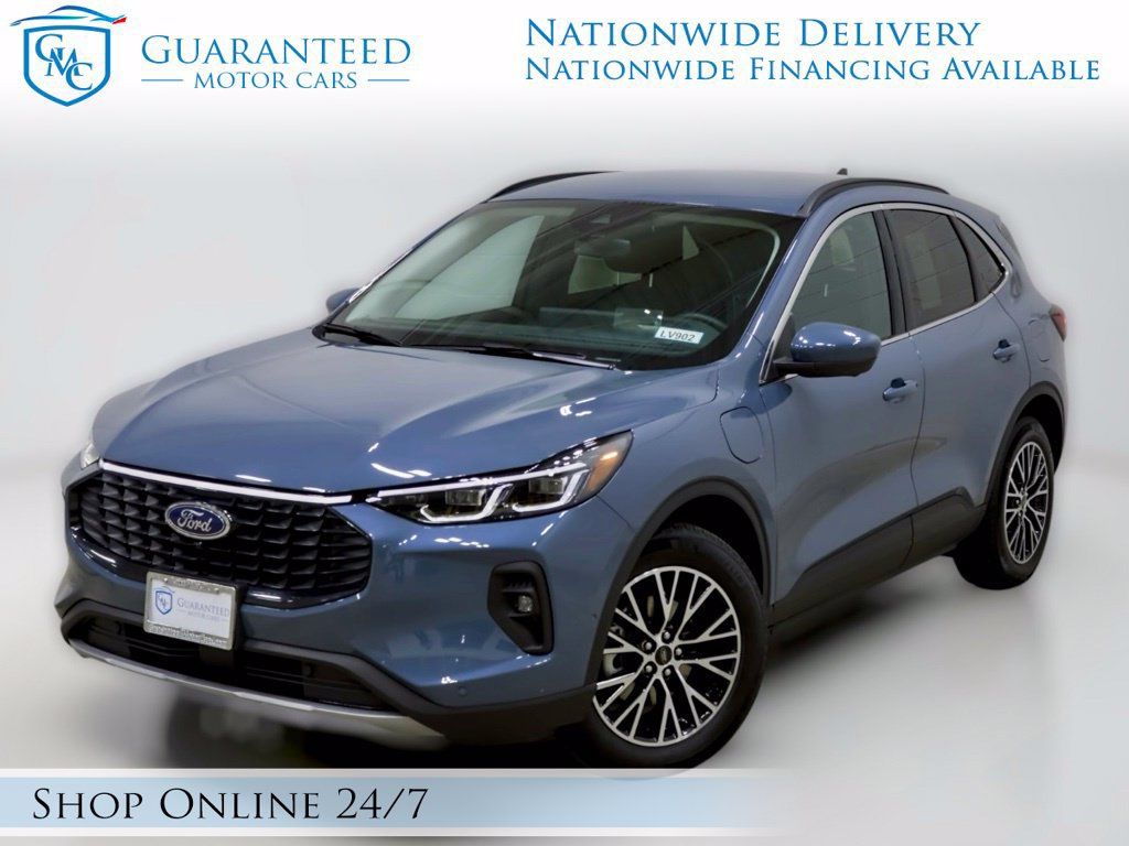Used 2023 Ford Escape SE w/ PHEV Premium Package FWD image 1
