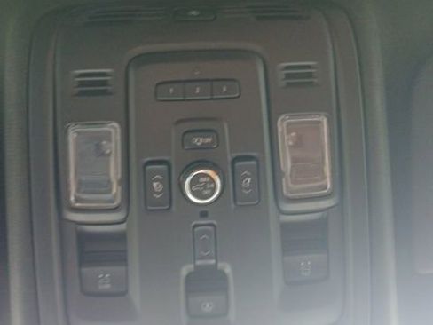 Used 2023 GMC Yukon XL Denali Ultimate image 27