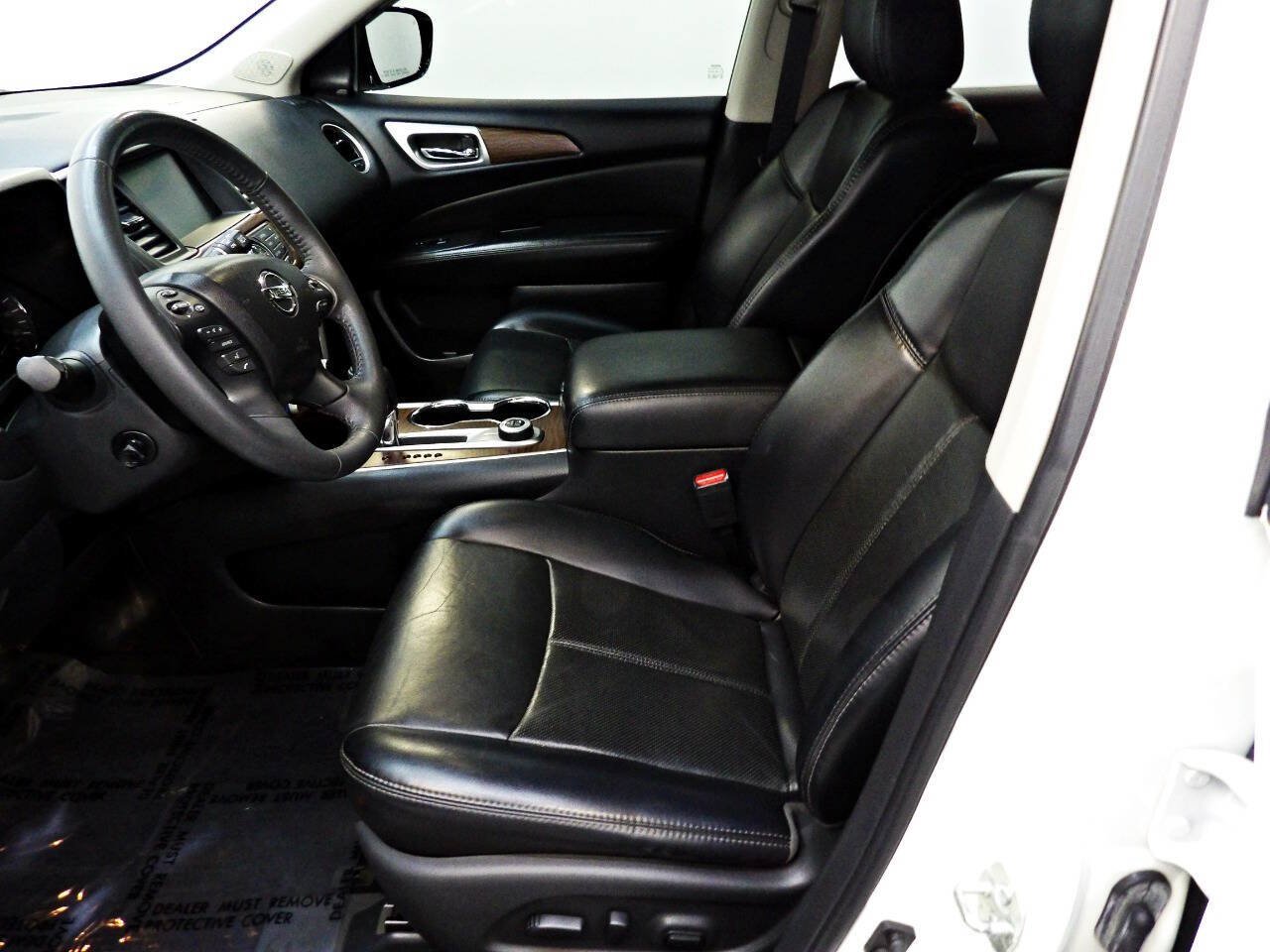 Used 2017 Nissan Pathfinder Platinum AWD/4WD image 8