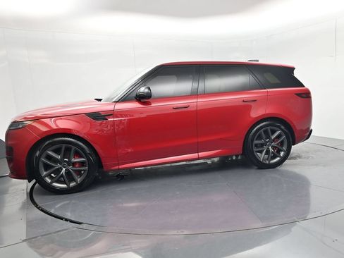 Used 2024 Land Rover Range Rover Sport Dynamic SE AWD/4WD image 4