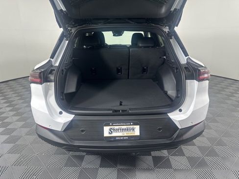 New 2026 Chevrolet Equinox EV LT image 12