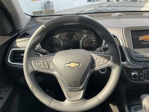 Certified 2023 Chevrolet Equinox LT AWD/4WD image 3