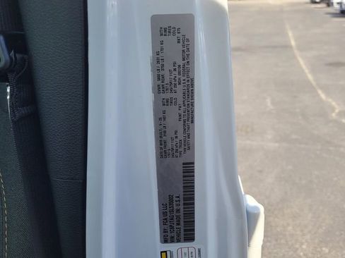 New 2025 Jeep Gladiator Sport image 7