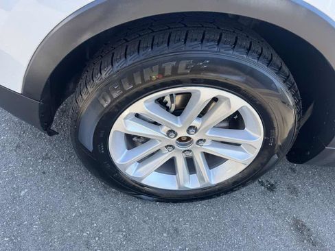 Used 2017 Ford Explorer FWD image 6