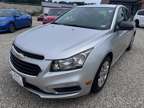 Used 2016 Chevrolet Cruze LS FWD image 2