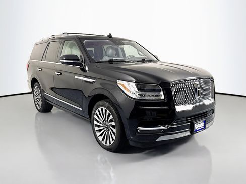 Used 2019 Lincoln Navigator Reserve w/ Cargo Package image 3
