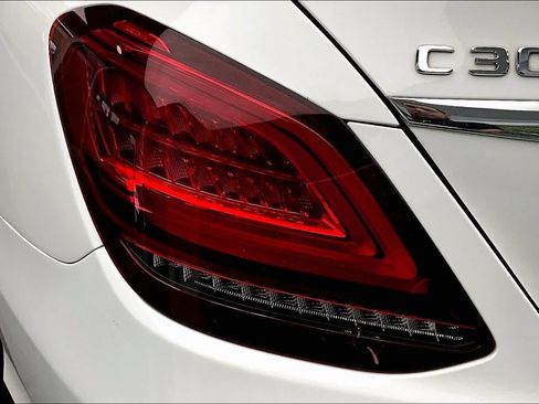 Used 2019 Mercedes-Benz C 300 Sedan image 27