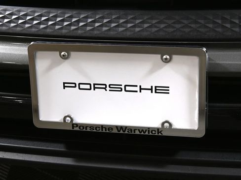 Used 2023 Porsche Macan Turbo AWD/4WD image 14